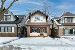 Newly Renovated 3 Bedroom Home Across the Park